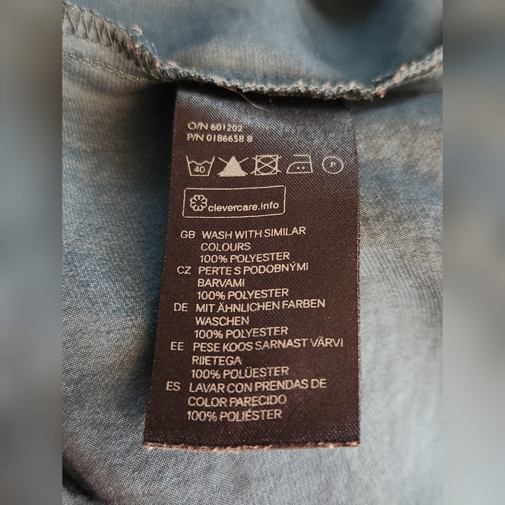 H&M Teal Button-Down Shirt - image 9